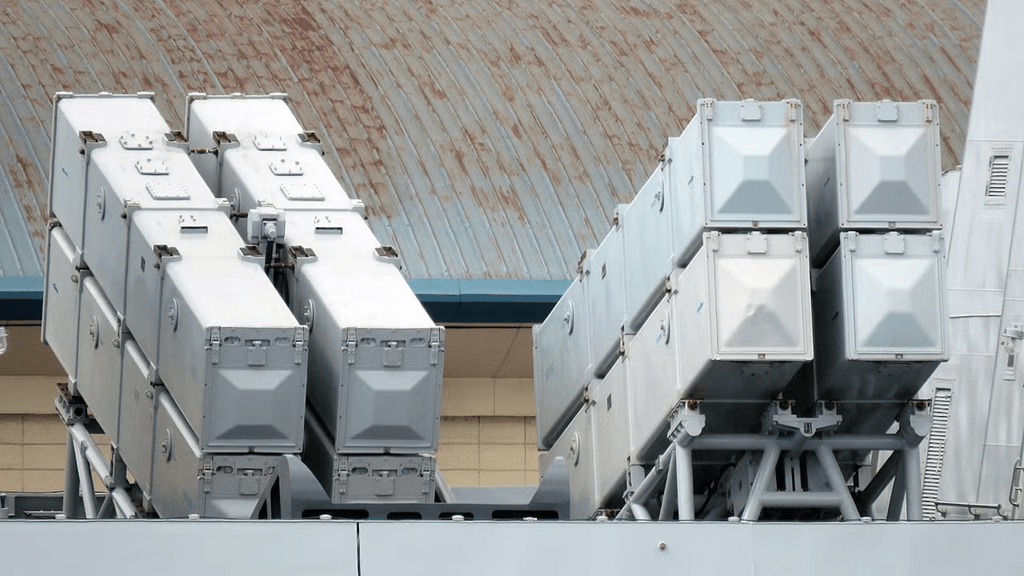 Tàu TQ 22 hỏa lực