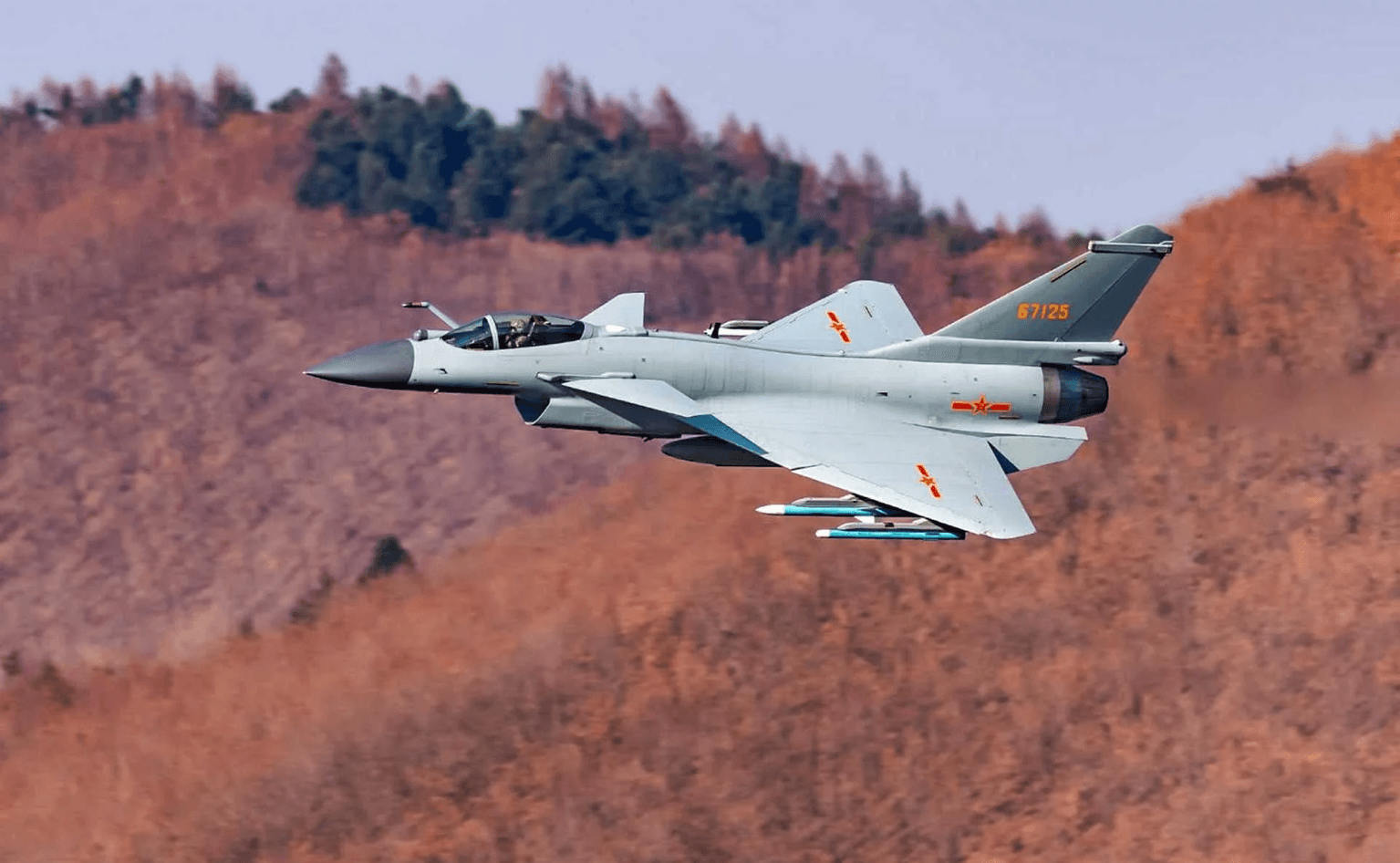 Tiệm kích J-10 TQ