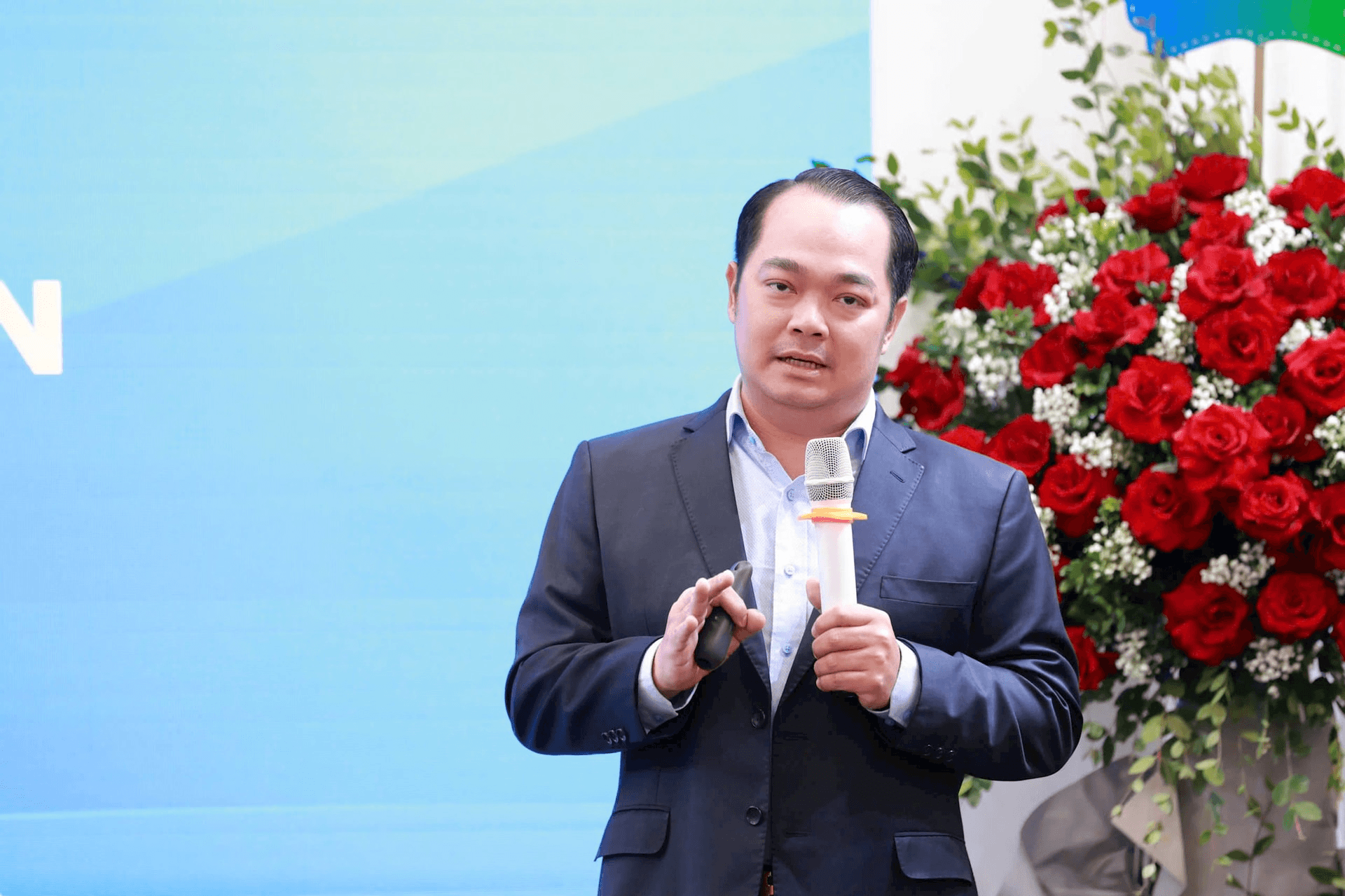dien-dan-kinh-doanh-2026-kinh-te-huong-toi-giai-doan-but-pha-cac-lop-tai-san-ngay-cang-da-dang_68f84a5f8718f.png