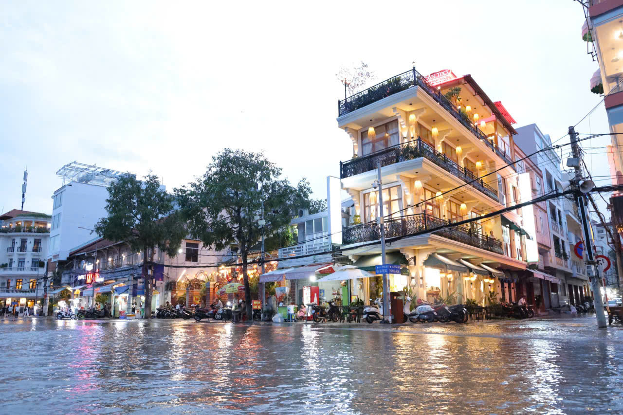 TP.Cần Thơ đến hẹn nước lại lên - Ảnh: Trung Phạm