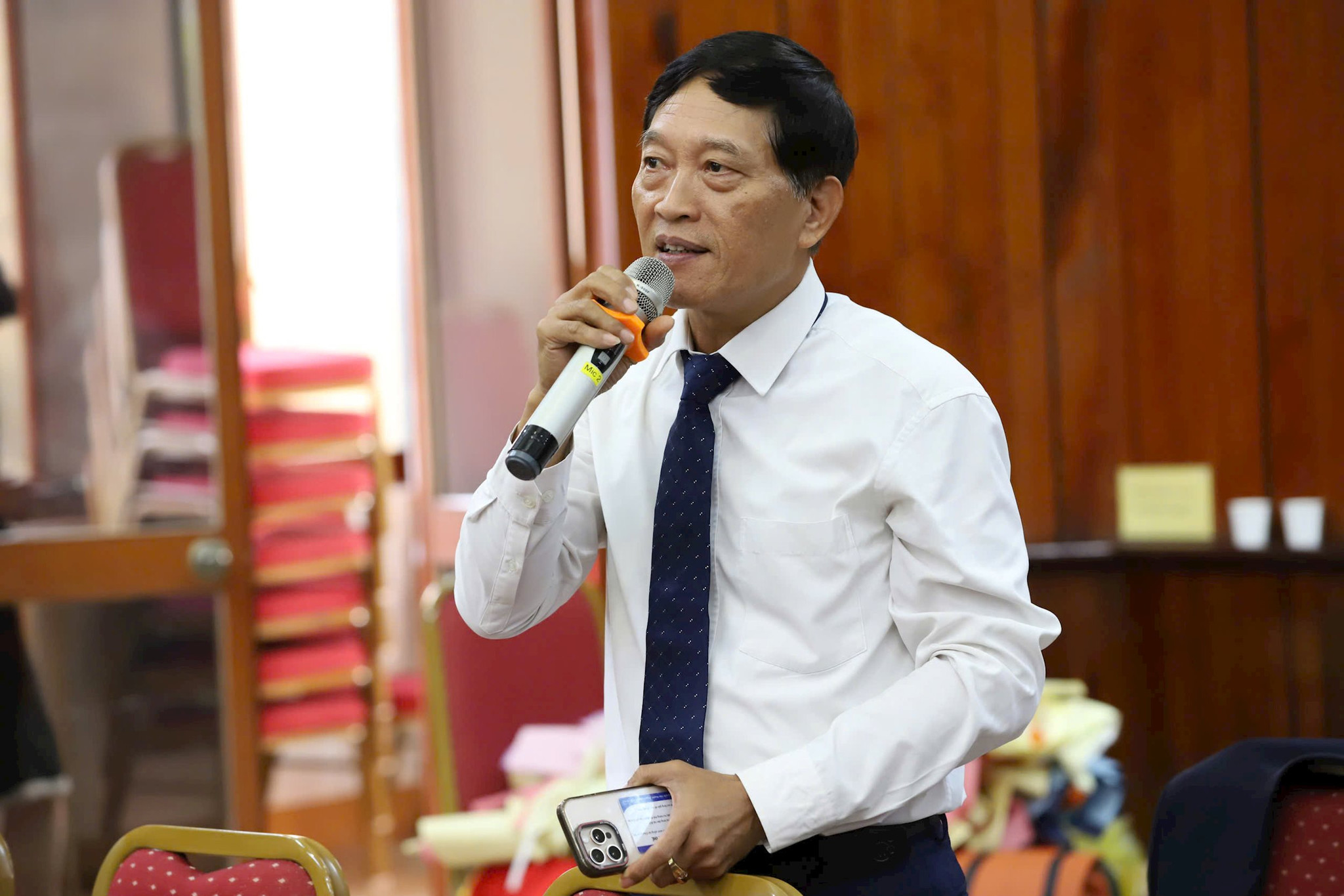 Không có nền tảng AI, giới trẻ sẽ bị gạt ra khỏi chuỗi giá trị toàn cầu 