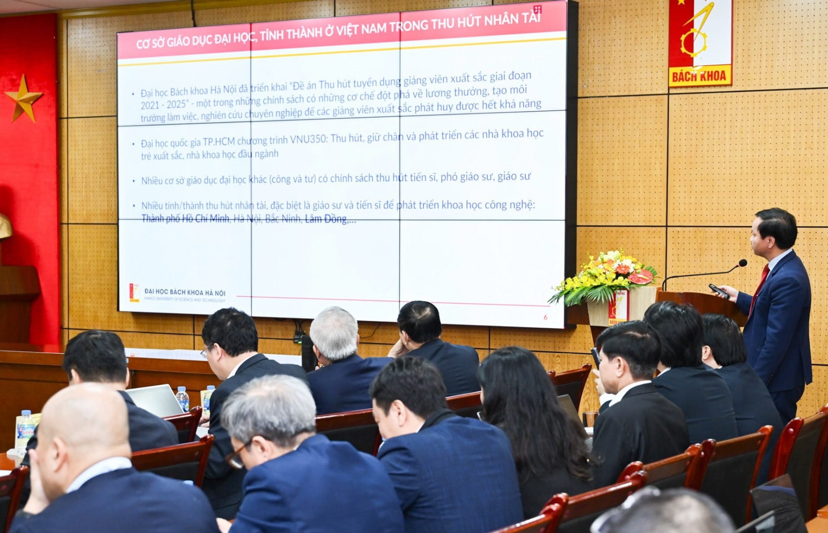 đại học bách khoa
