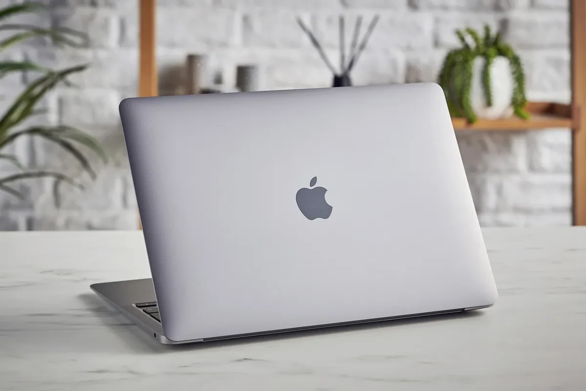 Laptop giá rẻ của Apple có gì