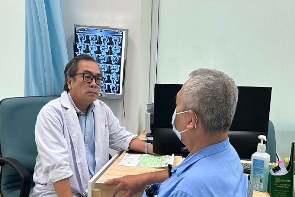 Bệnh viện Bình Dân cứu sống hơn 75% bệnh nhân ung thư tuyến tiền liệt nhờ phẫu thuật robot 