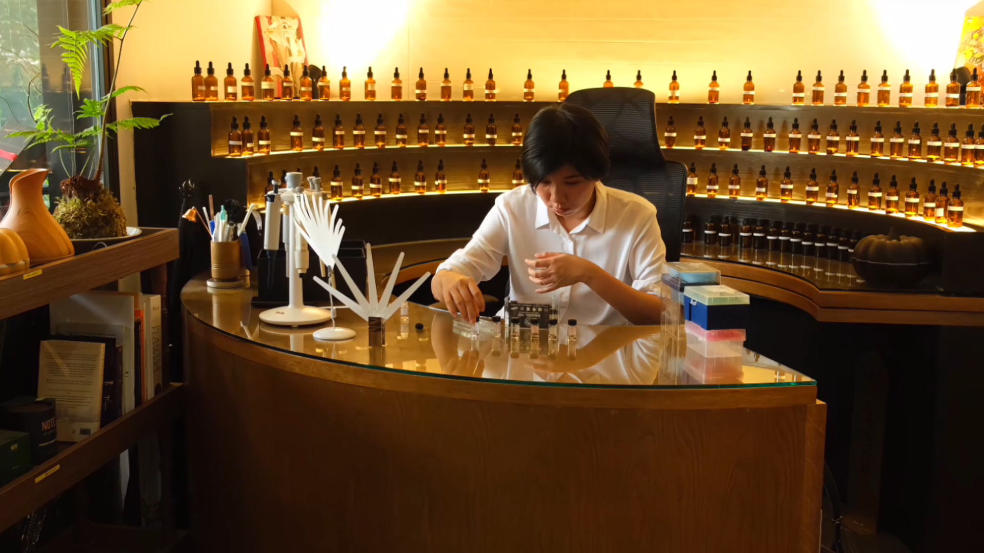 Ảnh 4. Có tới ba biến thể mùi hương trải dài từ phòng khách Bông Sen đến khoang bay và buồng vệ sinh.