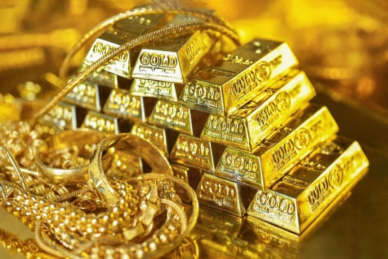 Thủ tướng: Giá vàng biến động mạnh, giá nhà đất còn cao 