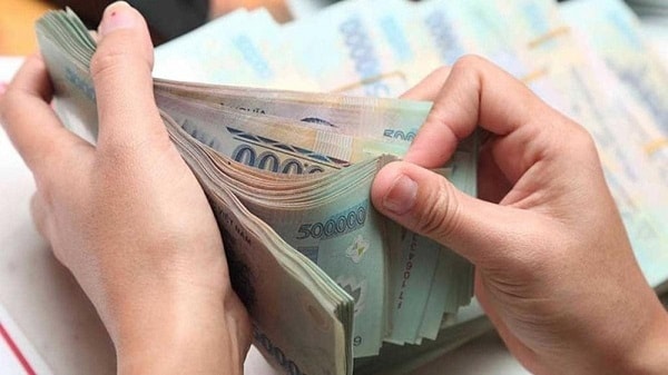 Chính sách tiền lương nghỉ việc do mưa lũ: Quyền lợi và nghĩa vụ pháp lý cần lưu ý