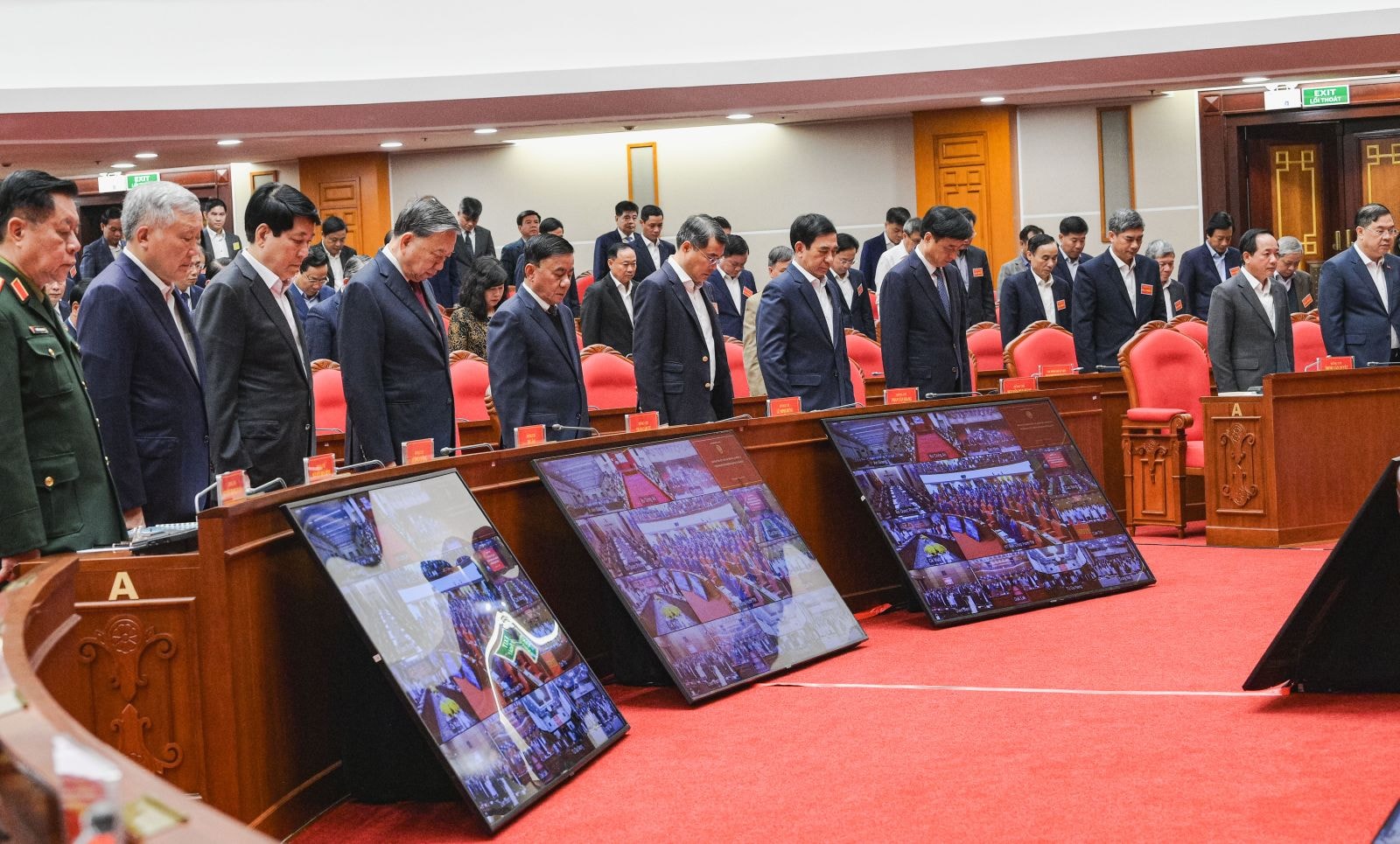 Tổng Bí thư Tô Lâm mặc niệm những người thiệt mạng do bão lũ 