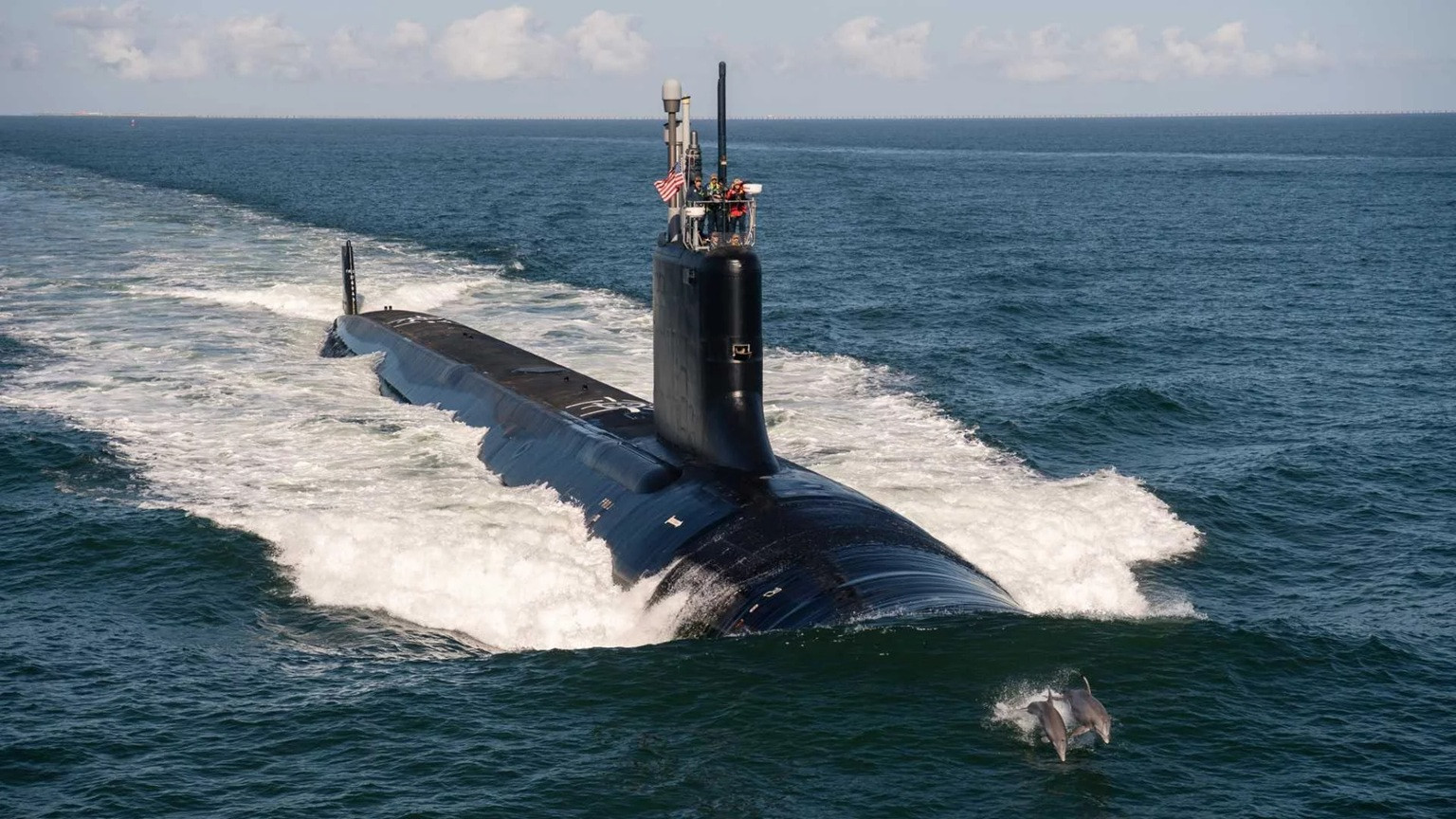 tàu ngầm USS Macha
