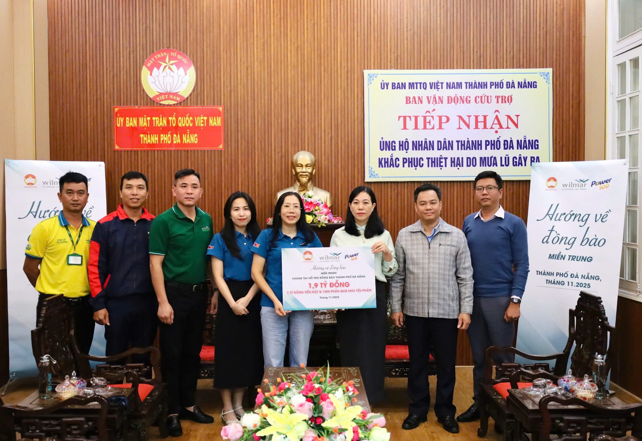 Trao tặng tại Đà Nẵng