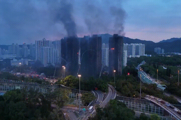 2_-hong-kong-fire-live-updates-3-arrested-in-apartment-blaze-that-killed-at-least-44-the-new-york-ti.gif