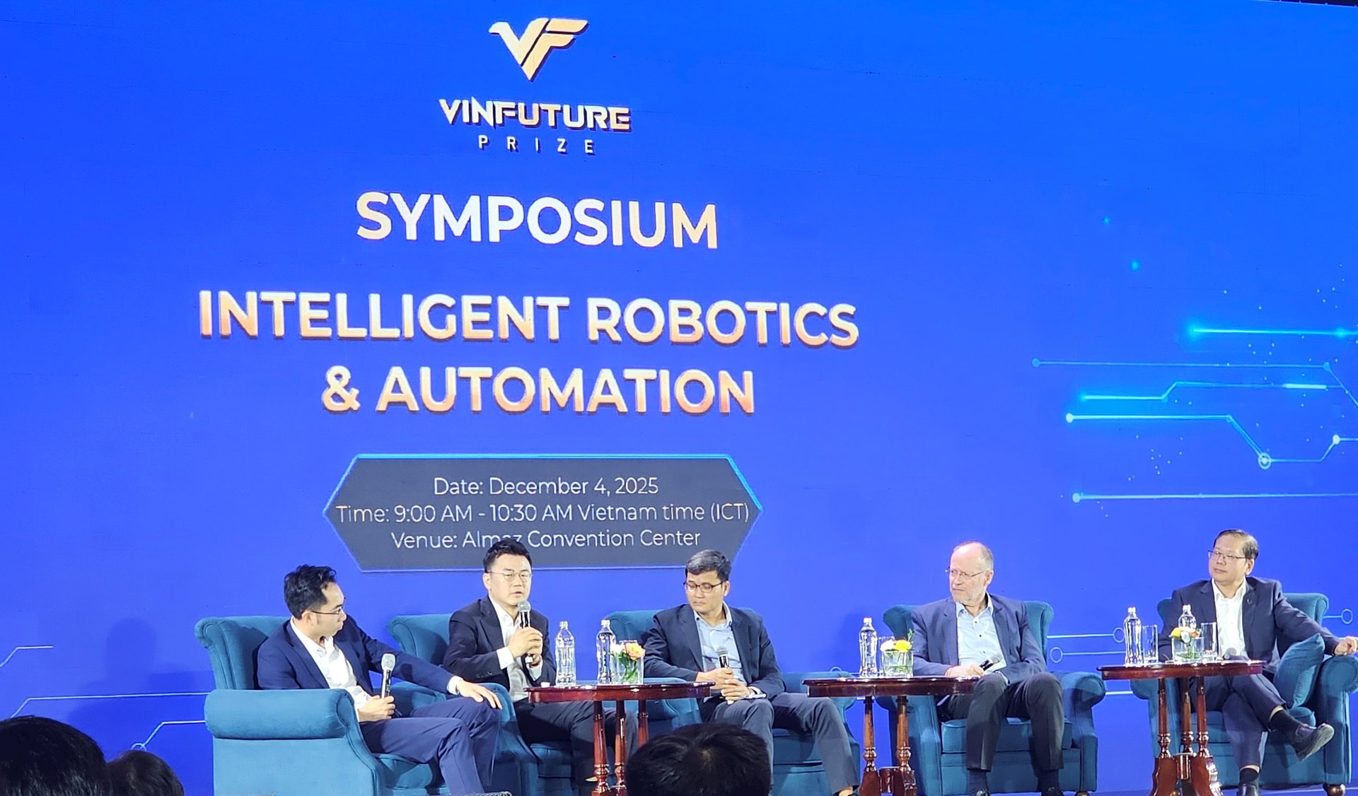 'Robot và tự động hóa thông minh' mở ra kỷ nguyên kết nối con người và máy móc 