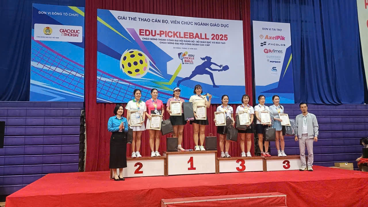 phuongthao1.jpg