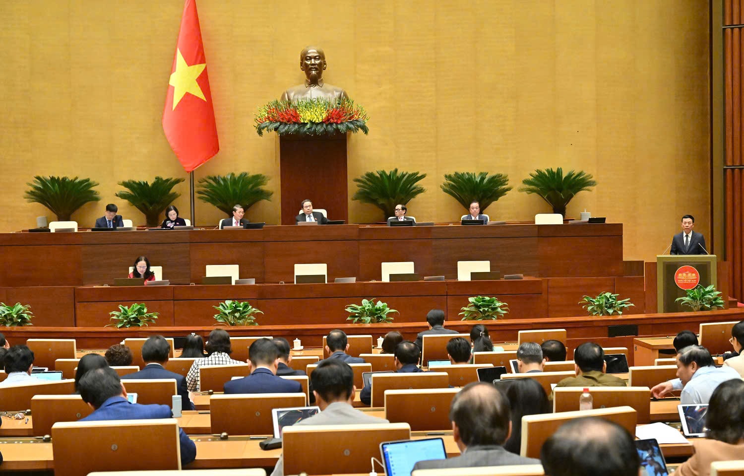 Chính thức thông qua Luật AI, cân bằng giữa an toàn và đổi mới 