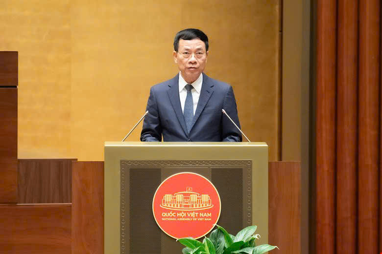 nguyễn mạnh hùng
