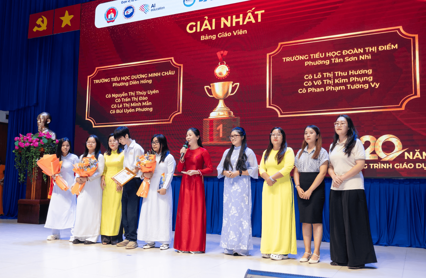 Ảnh màn hình 2025-12-21 lúc 11.51.07