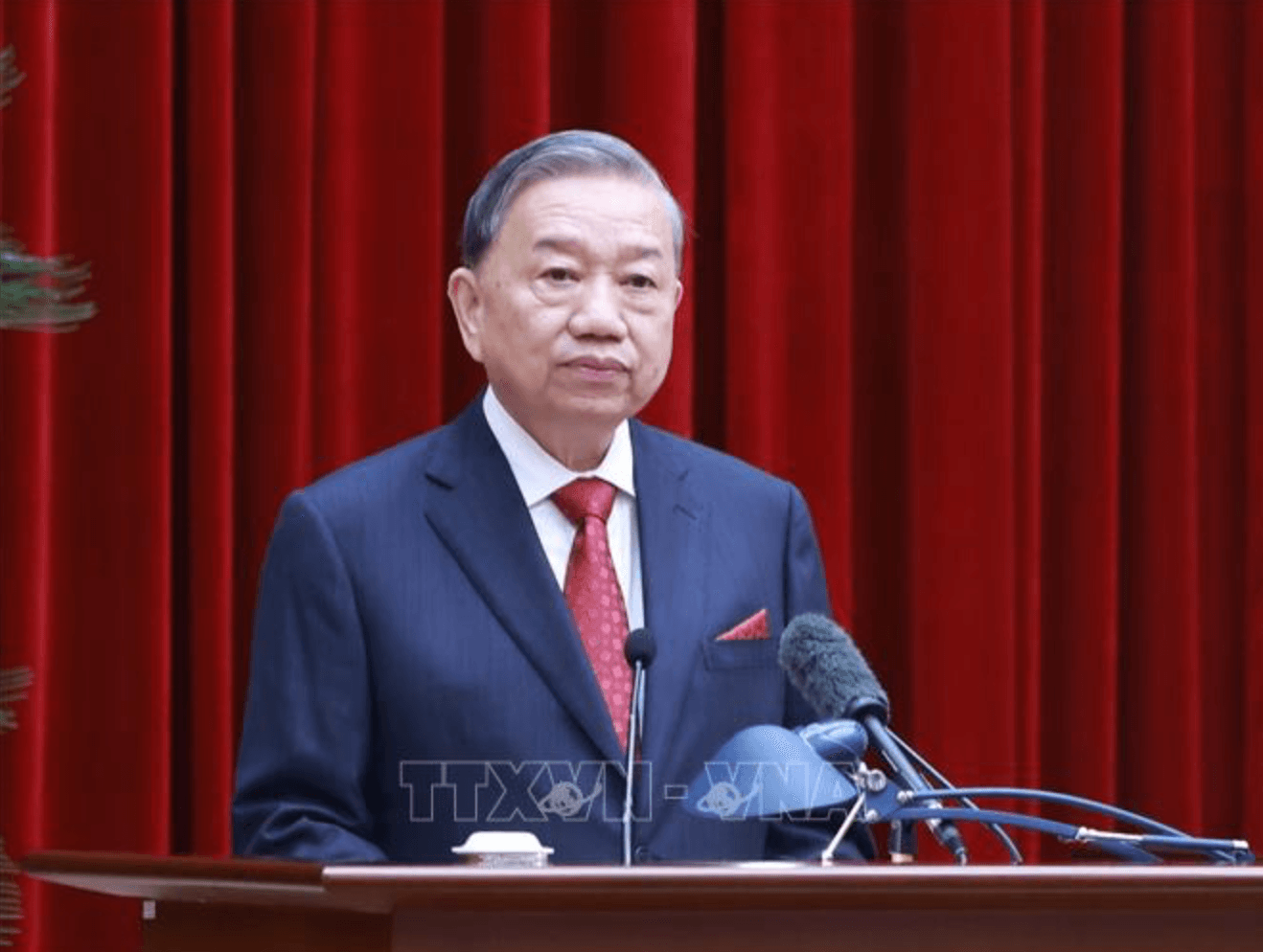 Ảnh màn hình 2025-12-23 lúc 18.02.15