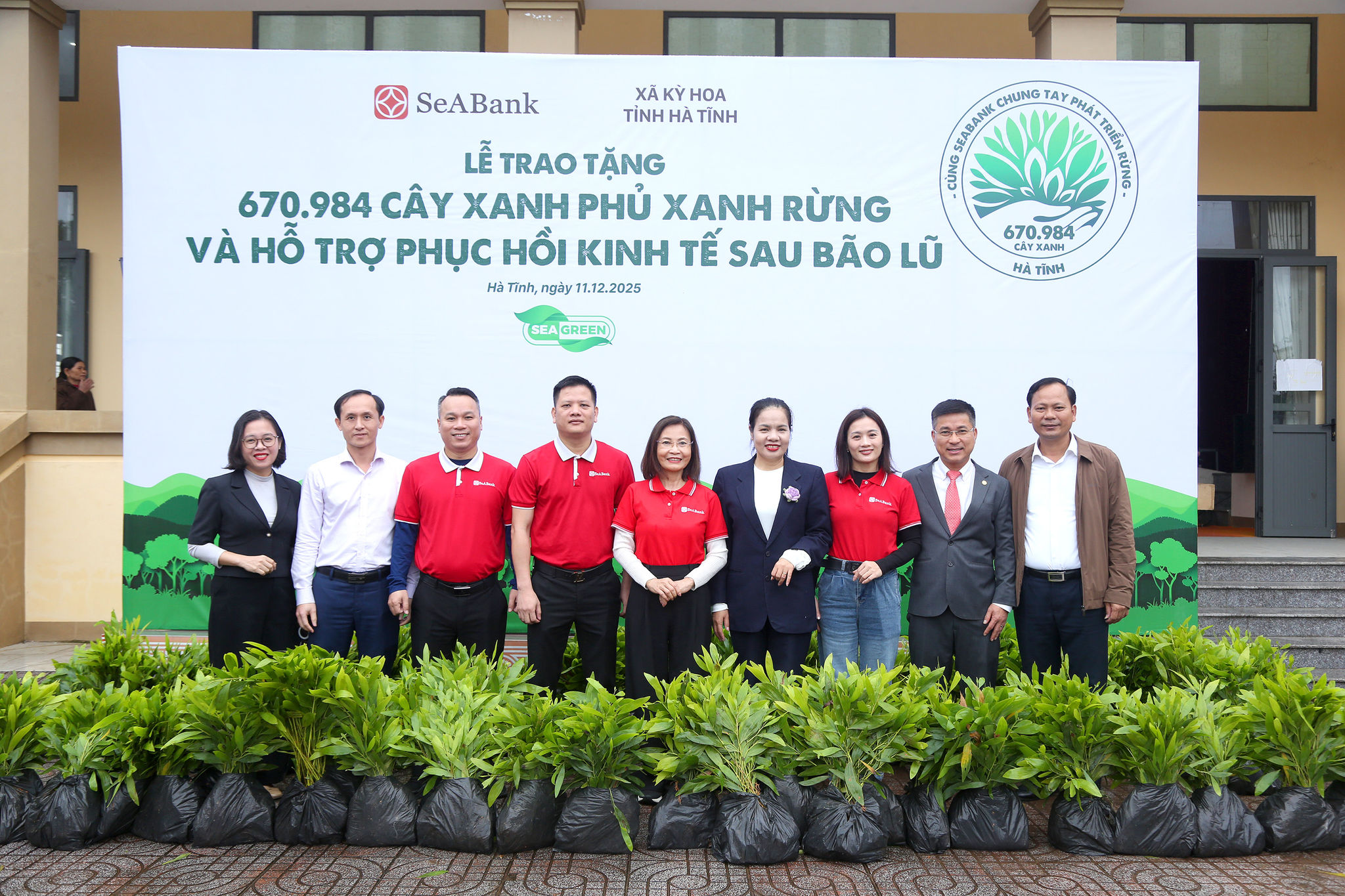 SeABank-Trong rung Ha Tinh (2)
