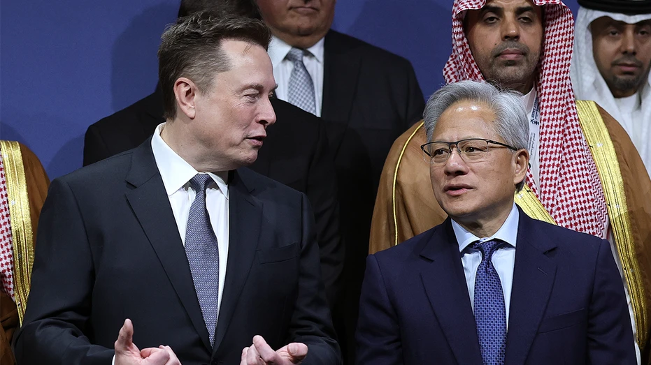Elon Musk và các tỷ phú công nghệ Mỹ có thêm hơn 500 tỉ USD năm 2025 do đâu? 