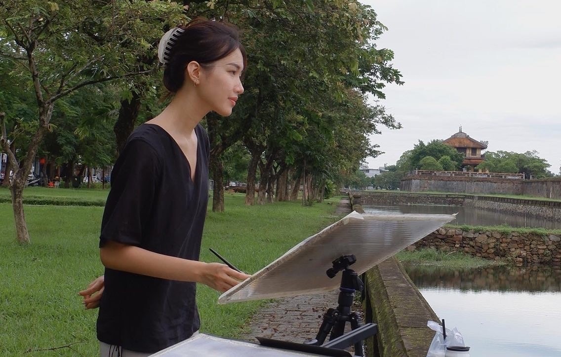 Phan Anh Thư đang sáng tác tại quê nhà ở Huế