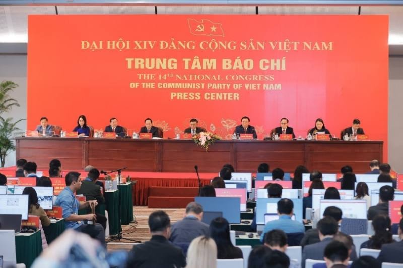 toan-canh-vna_potal_thuong_truc_ban_bi_thu_tran_cam_tu_chu_tri_hop_bao_quoc_te_ve_dai_hoi_xiv_cua_dang_800.jpeg