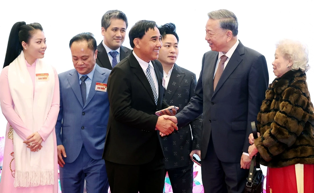 van-nghe-si-1768354910779791891779.webp