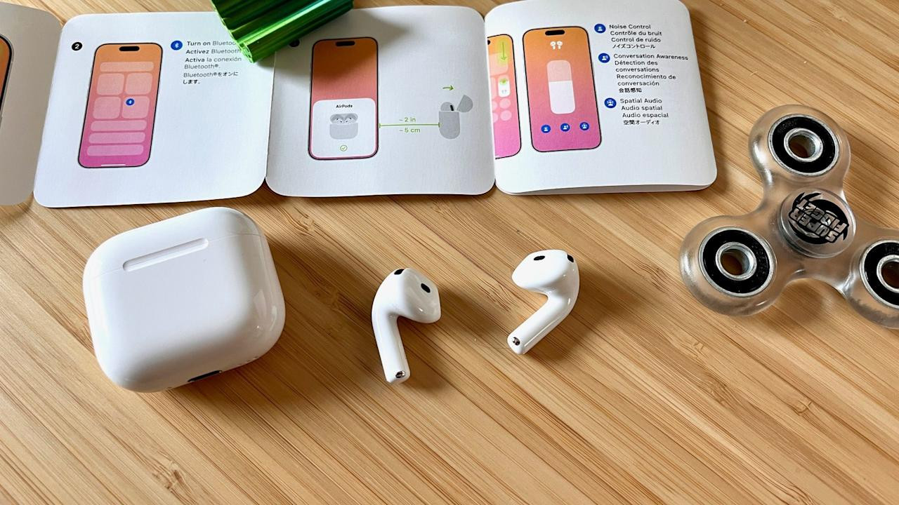 Top tai nghe chống ồn tốt nhất 2026: Nên mua Bose, Sony hay AirPods Pro 3? 