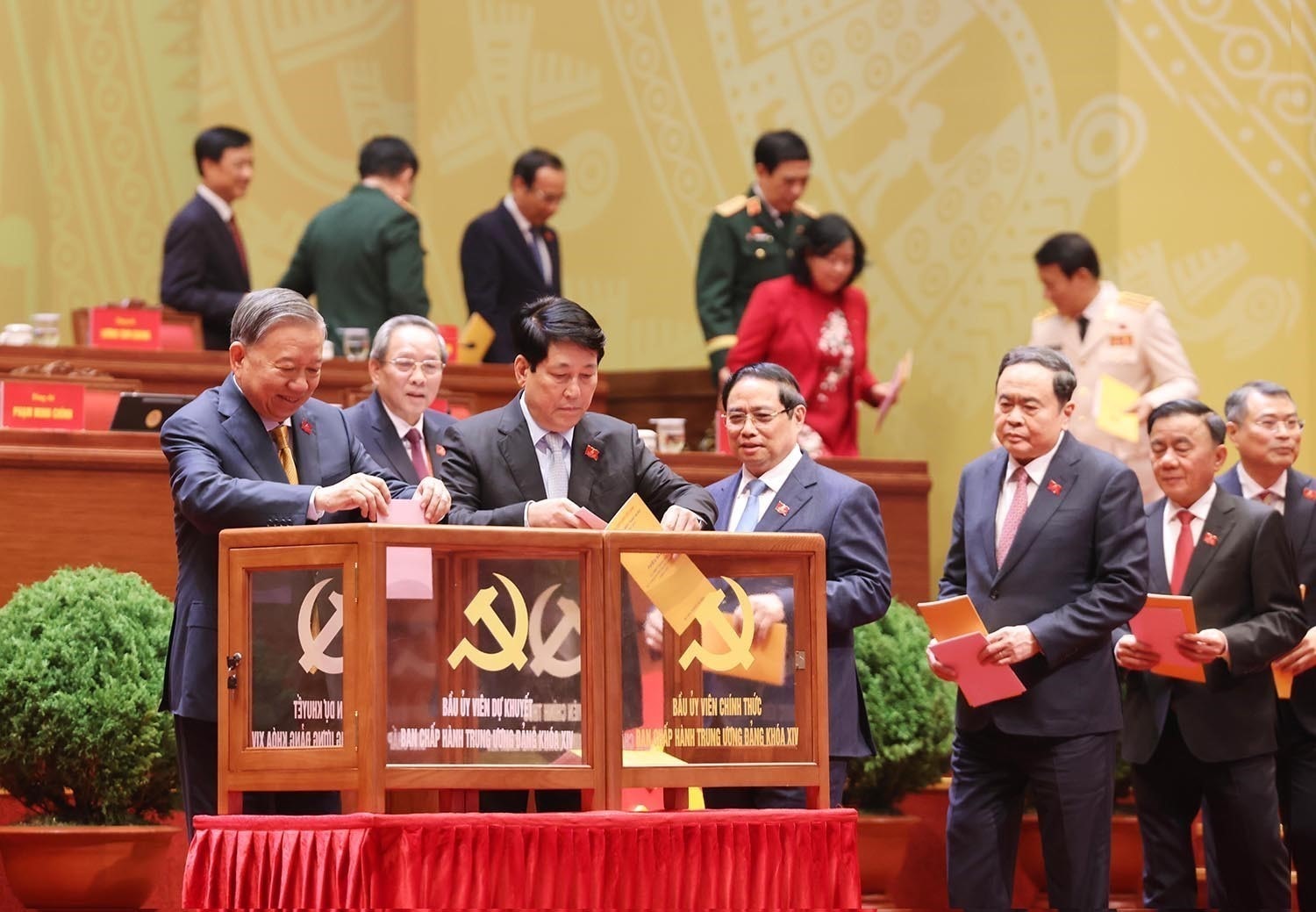 Ban Chấp hành Trung ương Đảng khóa XIV tiến hành Hội nghị lần thứ nhất 
