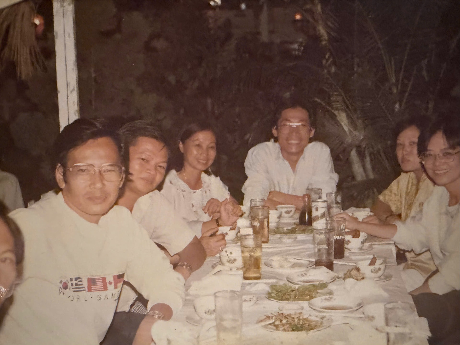 gen-h-vo chong co ba