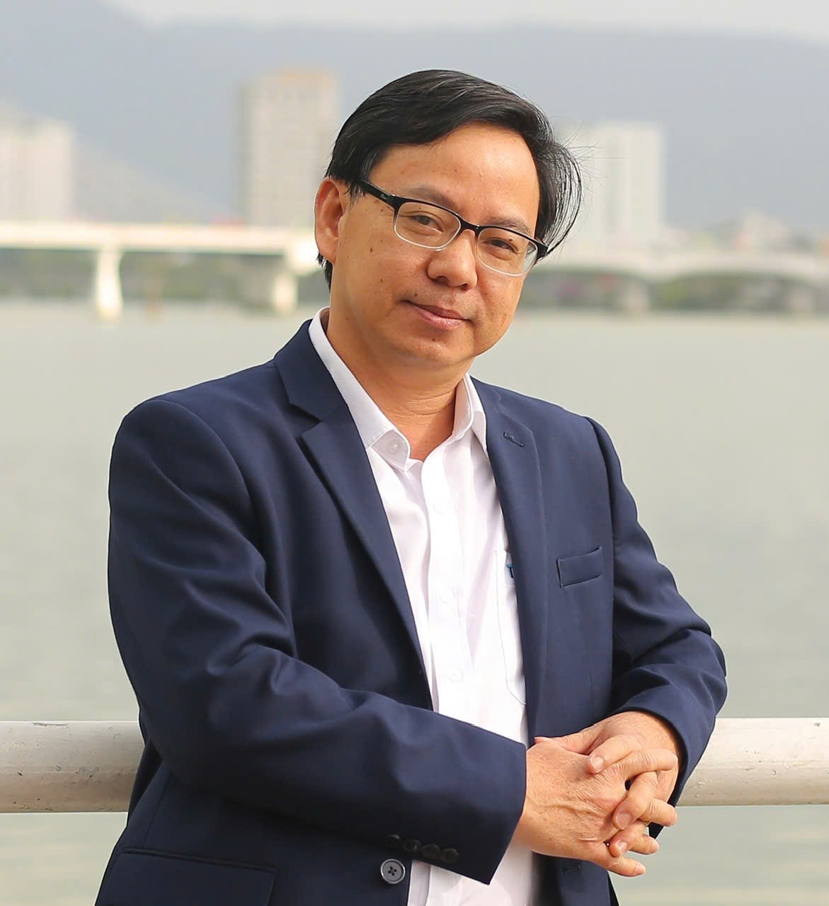 107-ảnh Hứa Văn Đông