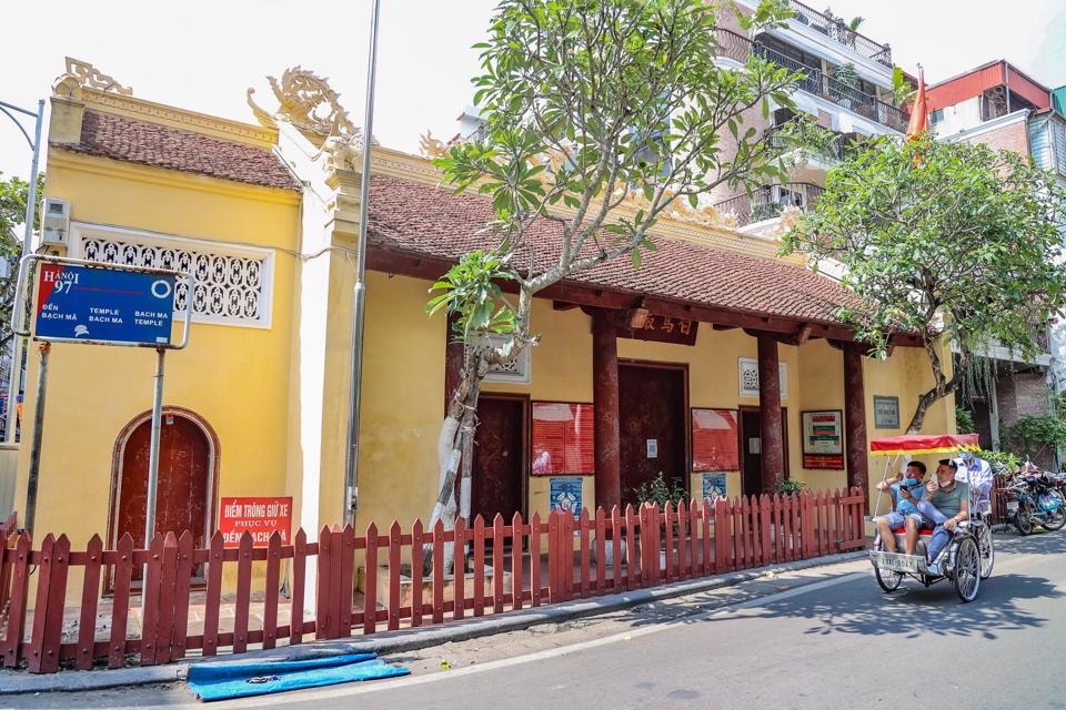 den-bach-ma-ha-noi-ivivu-1.jpg