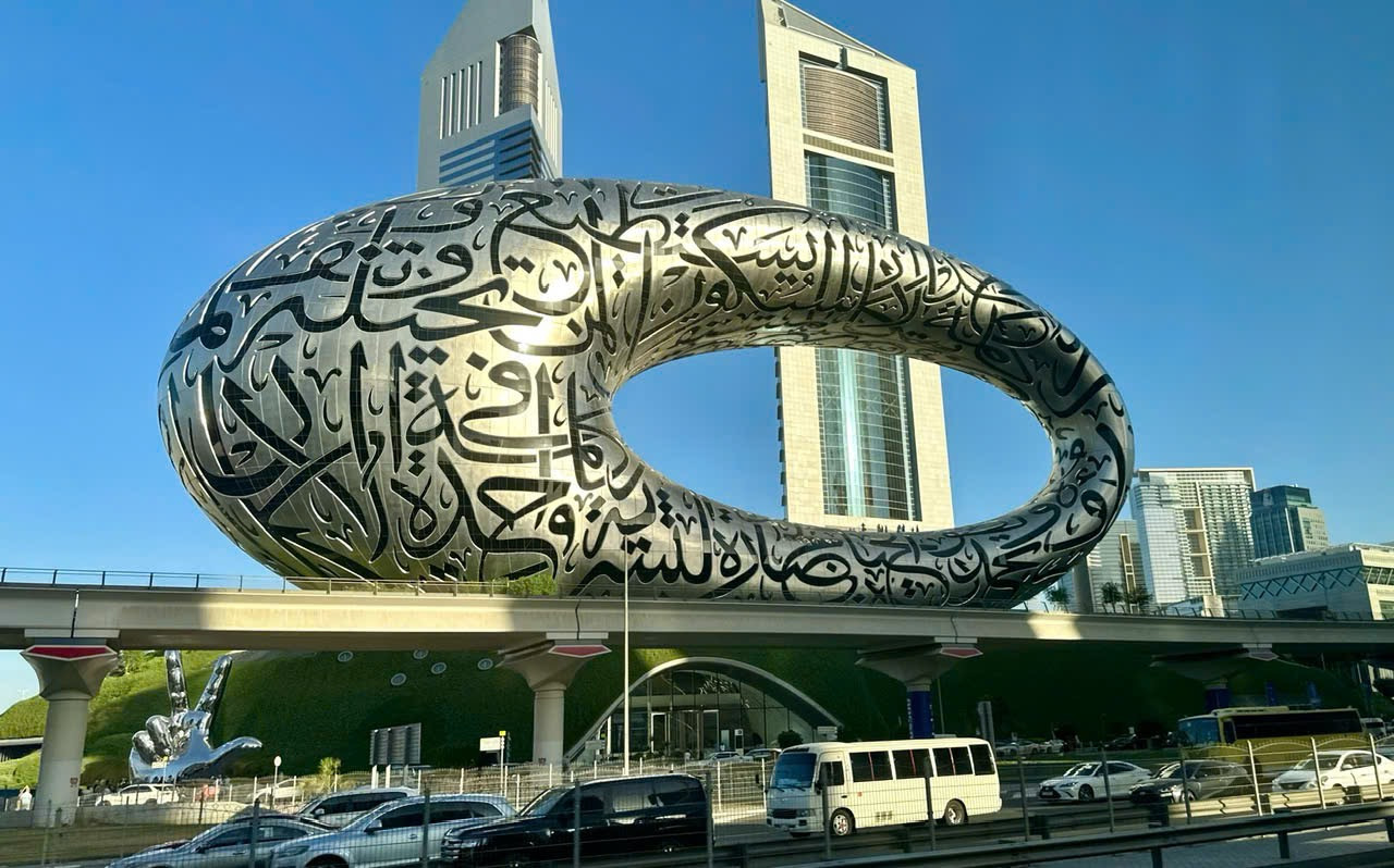 Chậm, huỷ chuyến bay, chúng tôi có thêm thời gian dài để khám phá DubaiIMG_5809