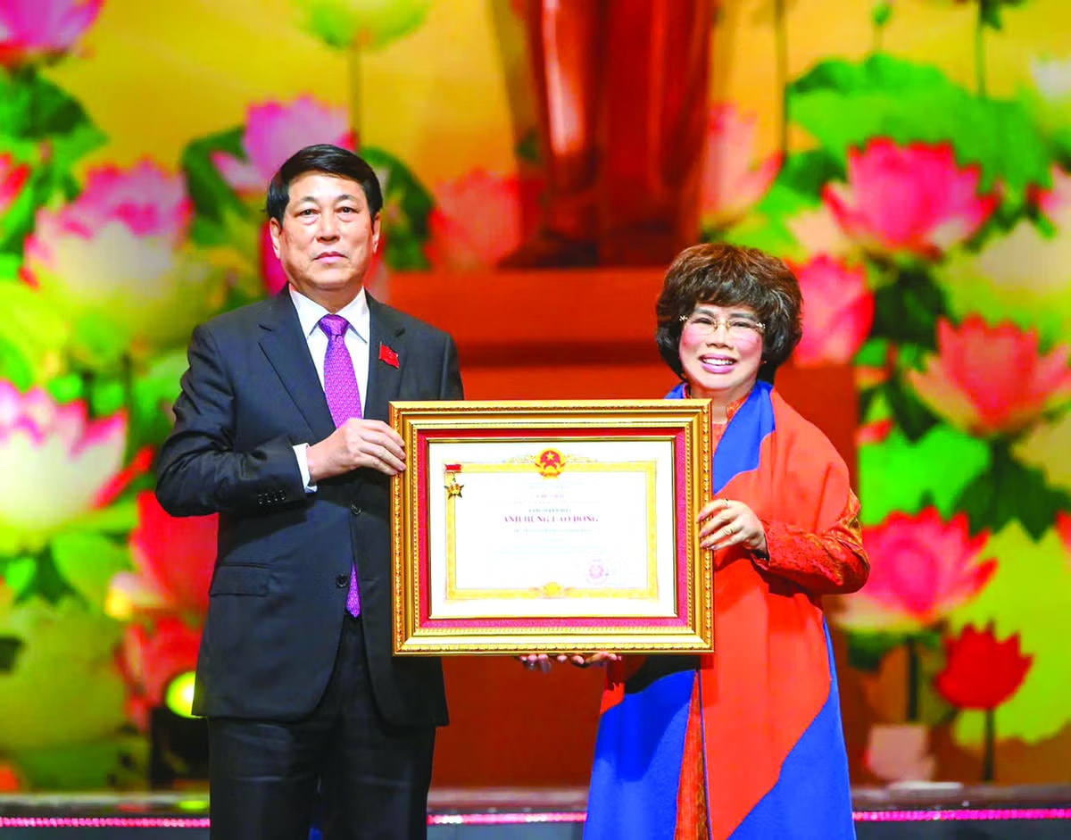Chủ tịch nước Lương Cường trao tặng danh hiệu AHLĐ