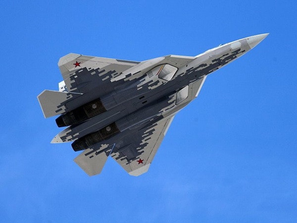 Bộ Quốc phòng Nga sắp ký hợp đồng mua máy bay tiêm kích Su-57 ảnh 1