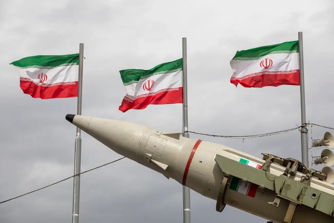 Vì sao Iran dùng chiến thuật tên lửa khác thường và đánh kiểu du kích