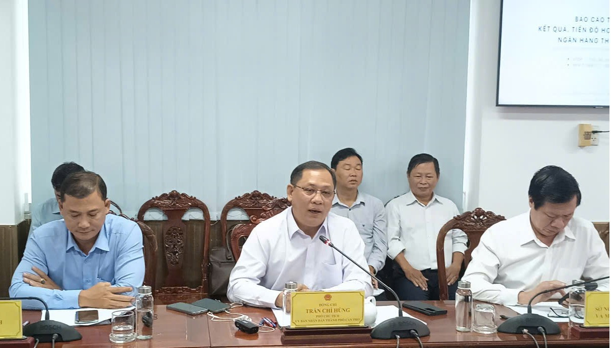 Phó chủ tịch UBND TP.Cần Thơ Trương Chí Hùng phát biểu - Ảnh: Văn Kim Khanh