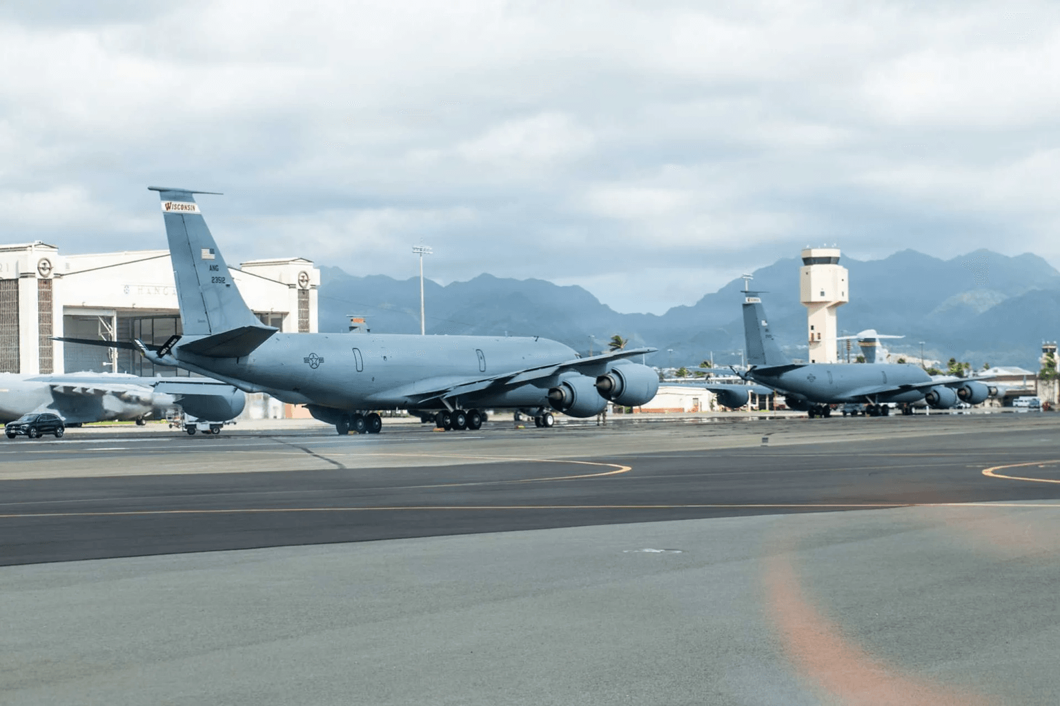 Tin vũ khí hôm nay 13.3: Căn cứ NATO gần Biển Đen thành điểm tựa cho chiến dịch Trung Đông của Mỹ