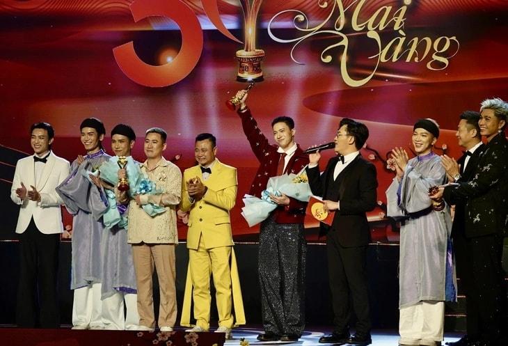mai-vang-anh-trai.jpg