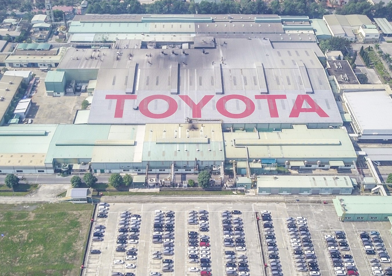 toyota-camry-4.jpg