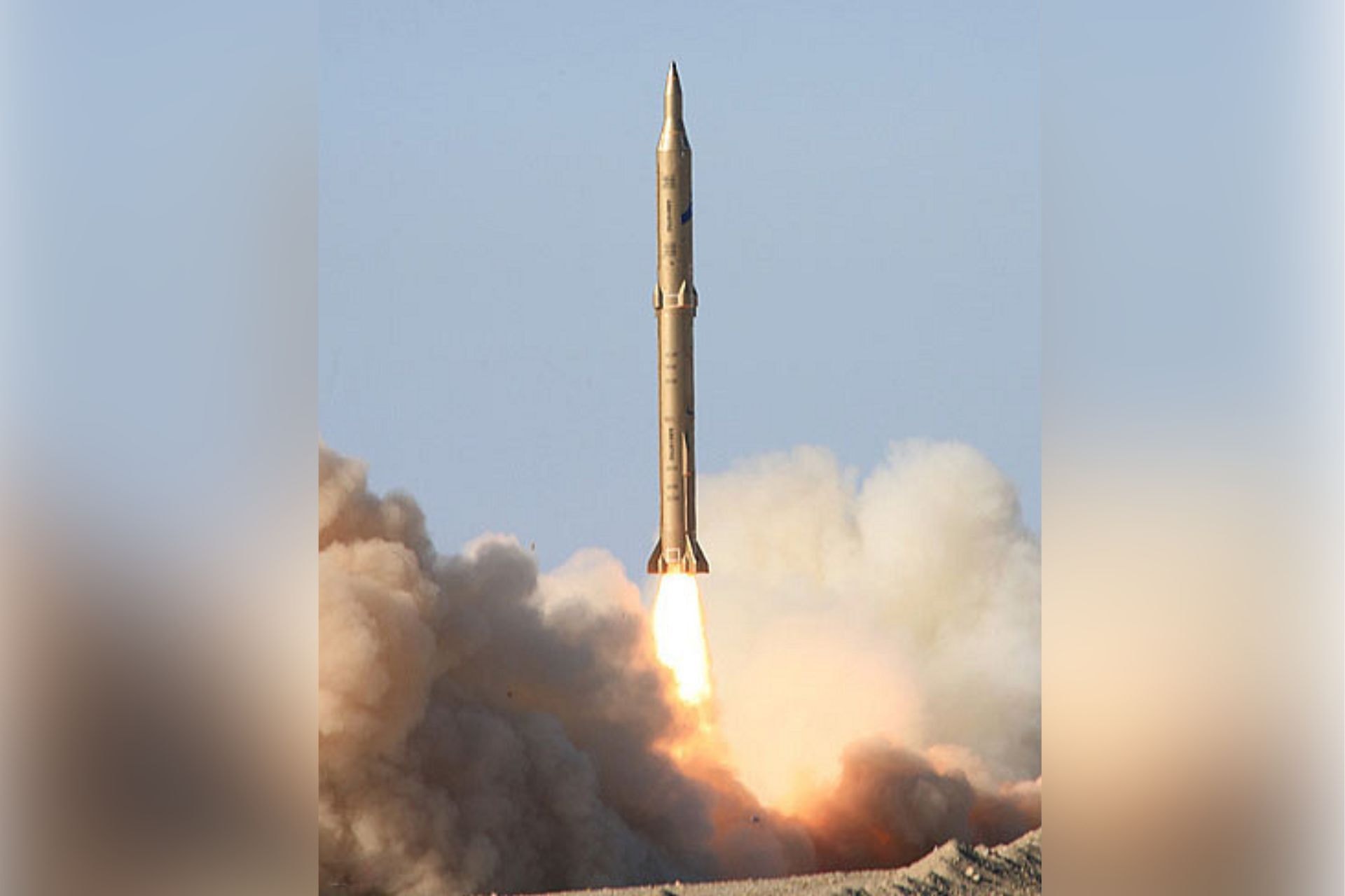 www.armyrecognition.com-templates-yootheme-cache-f6-_iran_claims_one_of_the_most_advanced_sejil_ballistic_missiles_used_in_new_strike_wave_on_israel-f65a1df6.jpeg