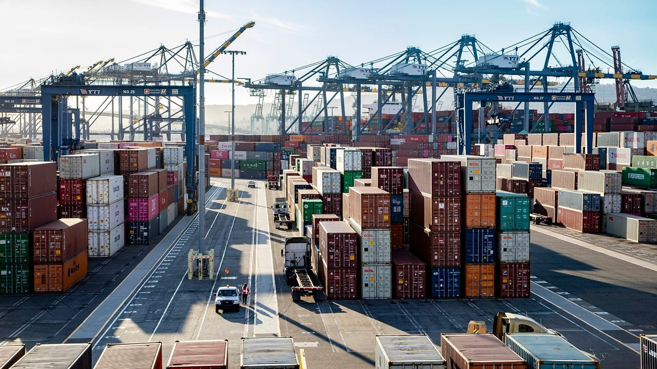 Xung đột Trung Đông: 90% doanh nghiệp logistics Việt Nam bị ảnh hưởng, kiến nghị hỗ trợ về thuế, phí 