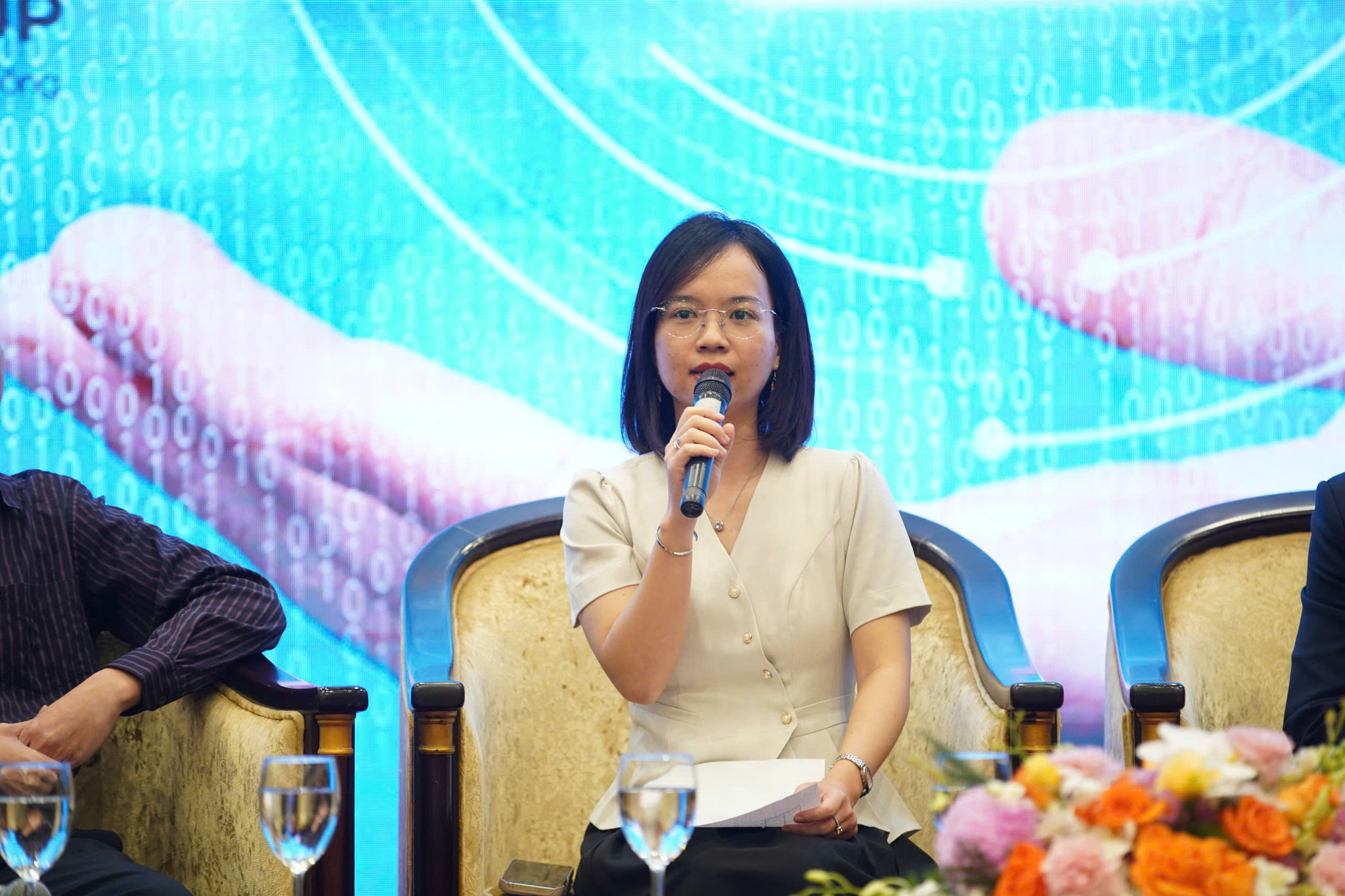 pham-ngoc-hoa.jpg