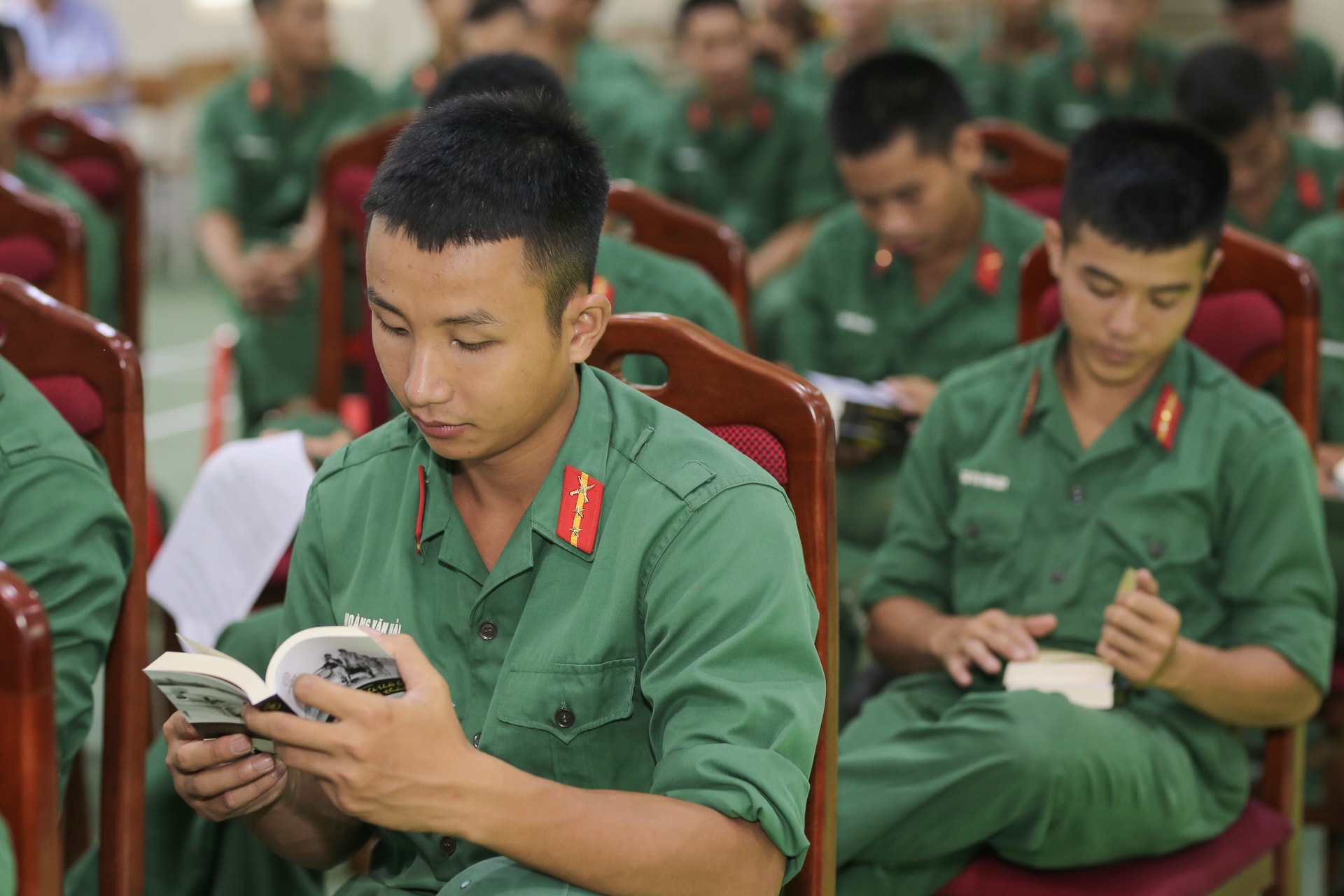 Hình 8 - Các chiến sỹ vùng 5 Hải quân 