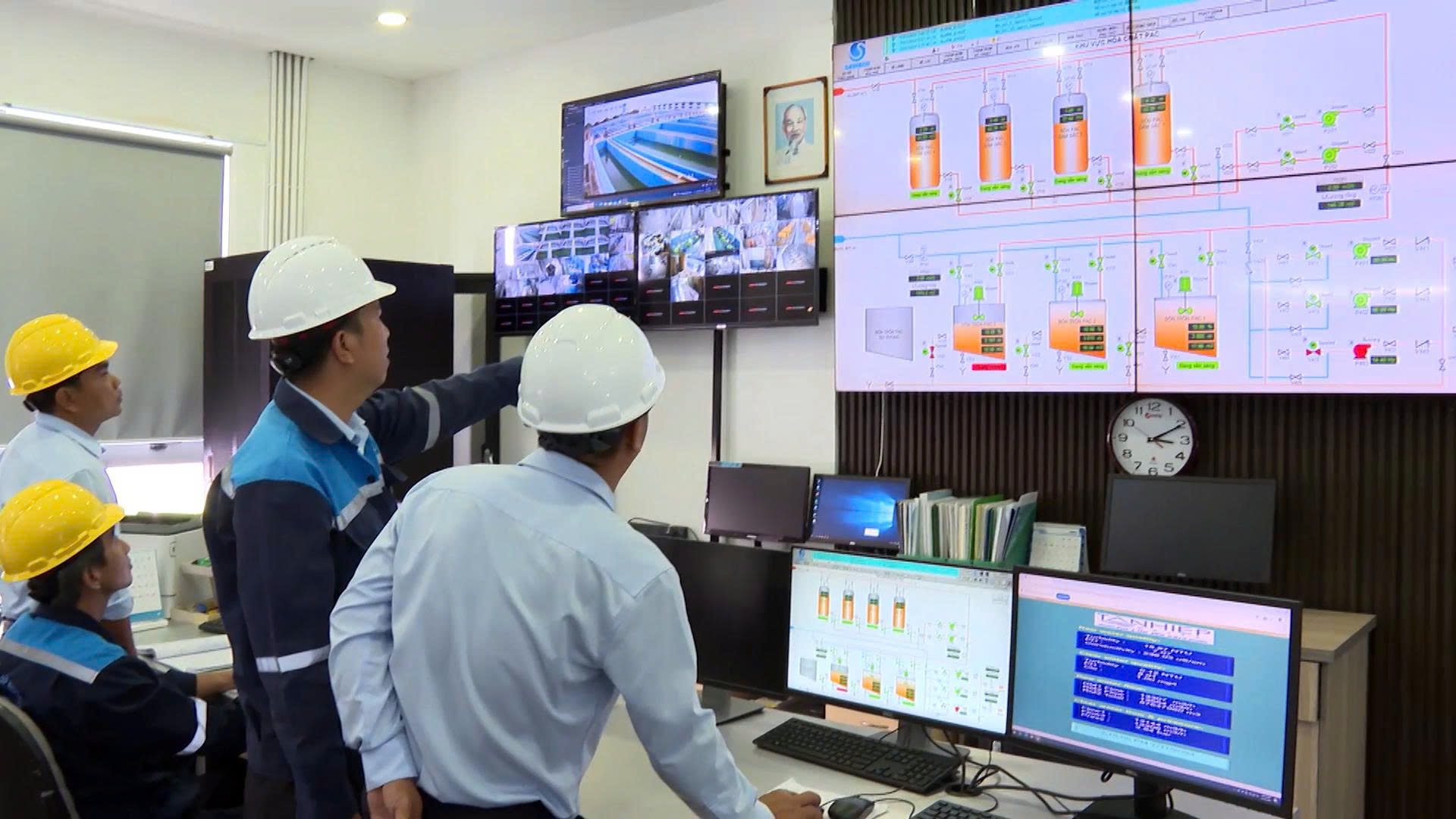 Bên trong Tân Hiệp