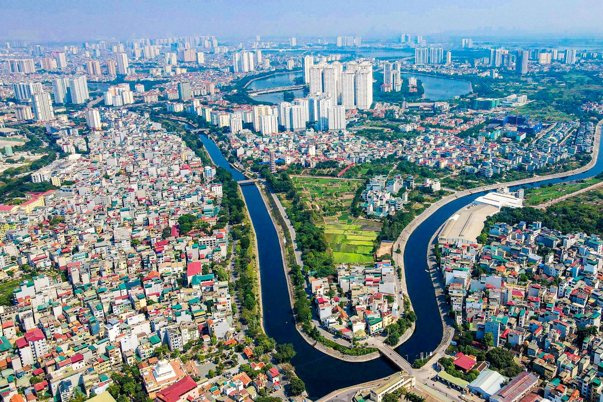 Quy hoạch Hà Nội 100 năm: Chuyên gia cảnh báo 'vạn lý trường thành' bê tông và rủi ro địa chất 