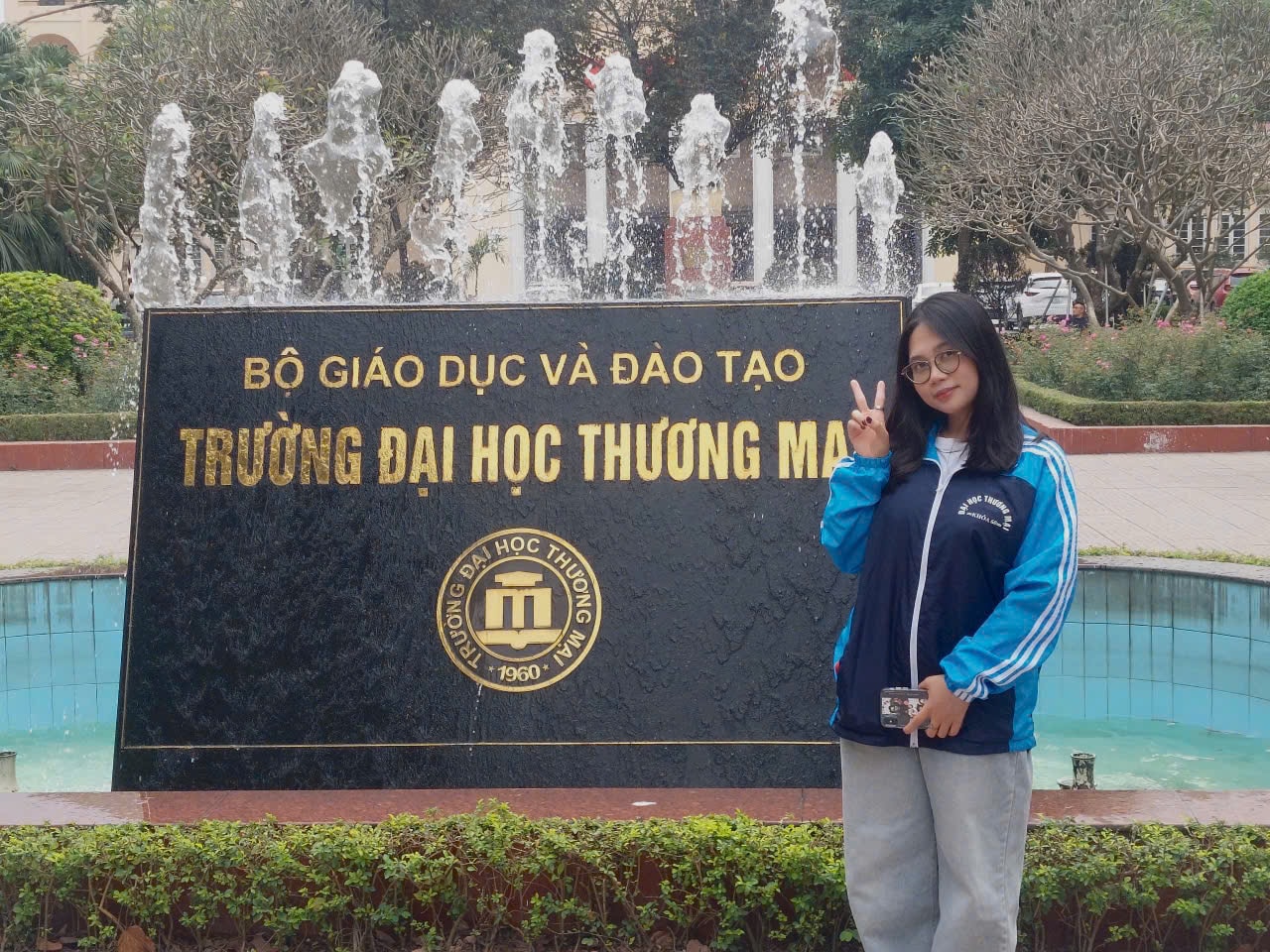 Anh 1-Em Nguyen Thu Trang_DH Thuong Mai