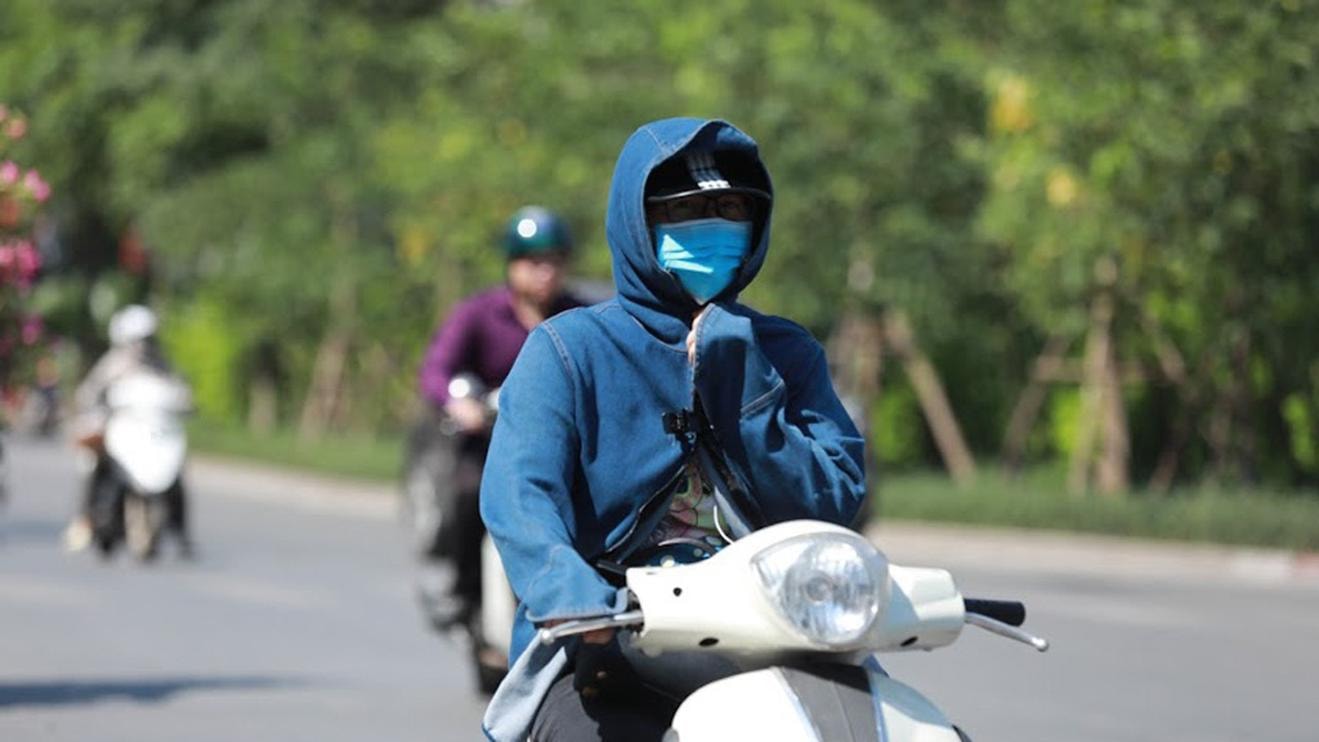 Thời tiết hôm nay 2.4: Hai miền bước vào cao điểm nắng nóng 