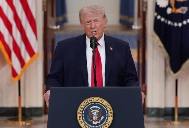Tên lửa Iran được phóng sau phát biểu của ông Donald Trump 