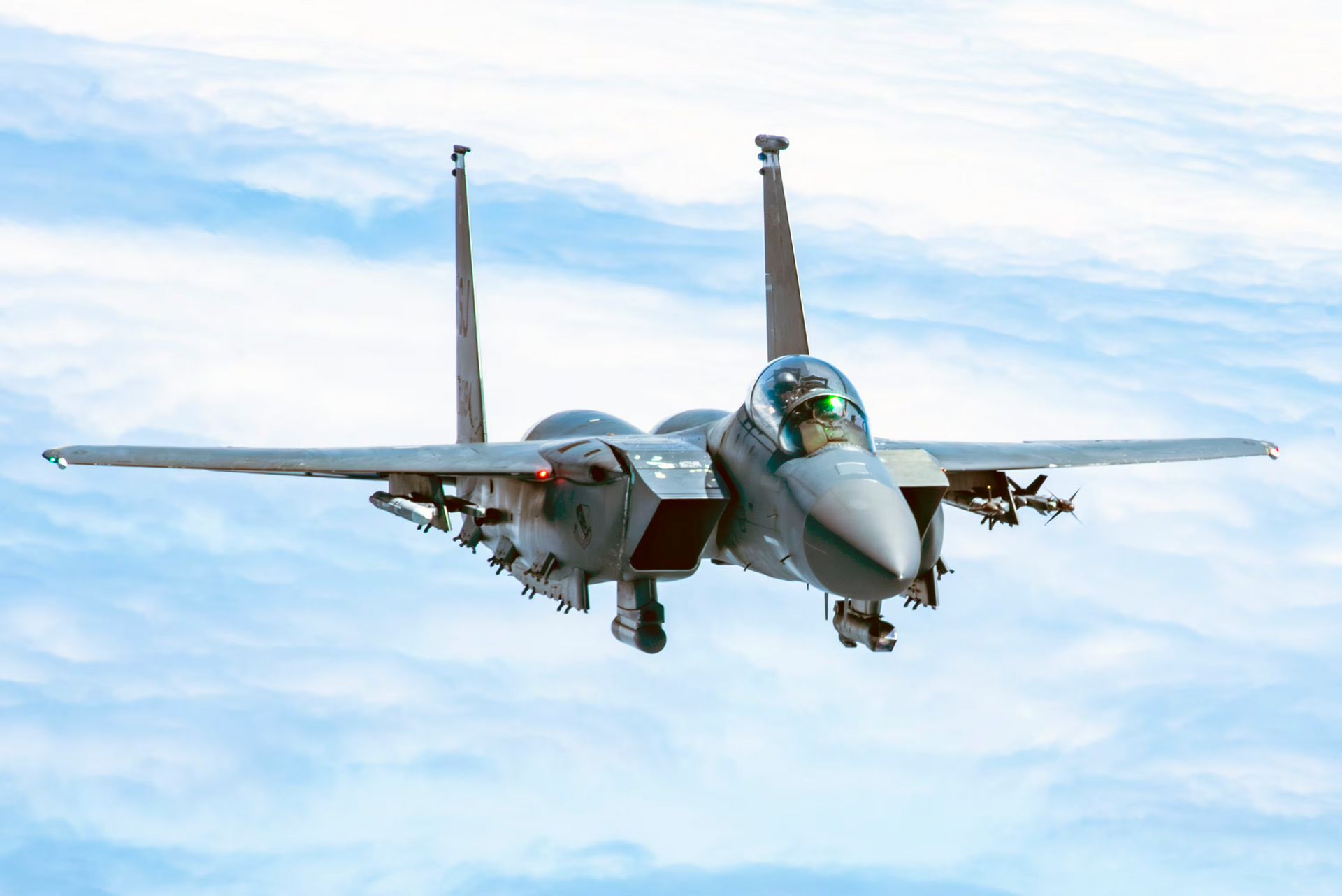 F-15 Mỹ 214