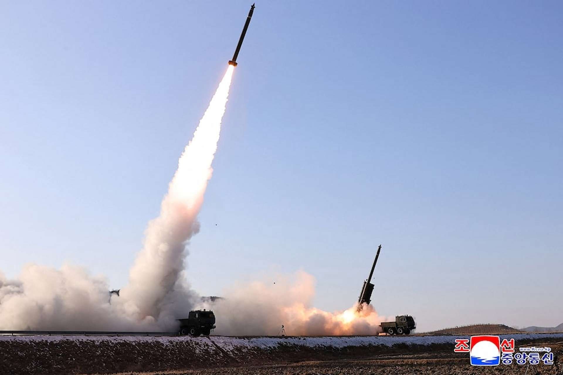 www.armyrecognition.com-templates-yootheme-cache-62-_north_korea_tests_hwasong-11_electromagnetic_emp_strike_system_targeting_ussouth_korea_airpower-6234cad7.jpeg
